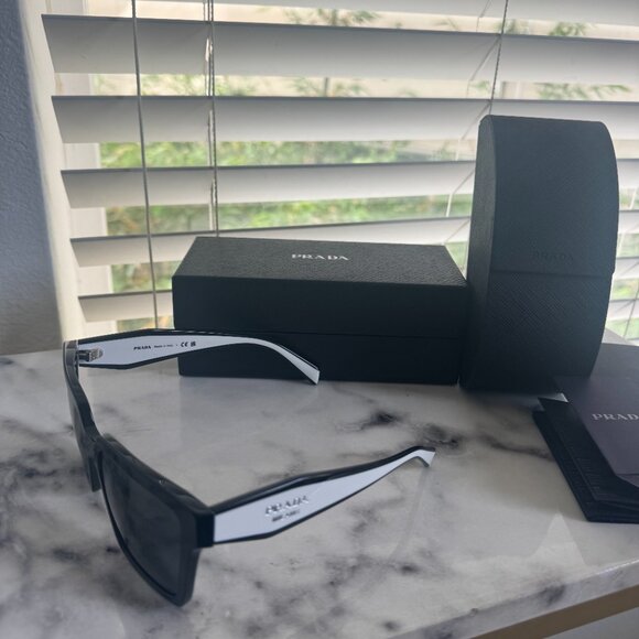 SOLD! PRADA PR 24ZS 56 Women's Square Sunglasses - Black/Gray - New in Box - Picture 10 of 13